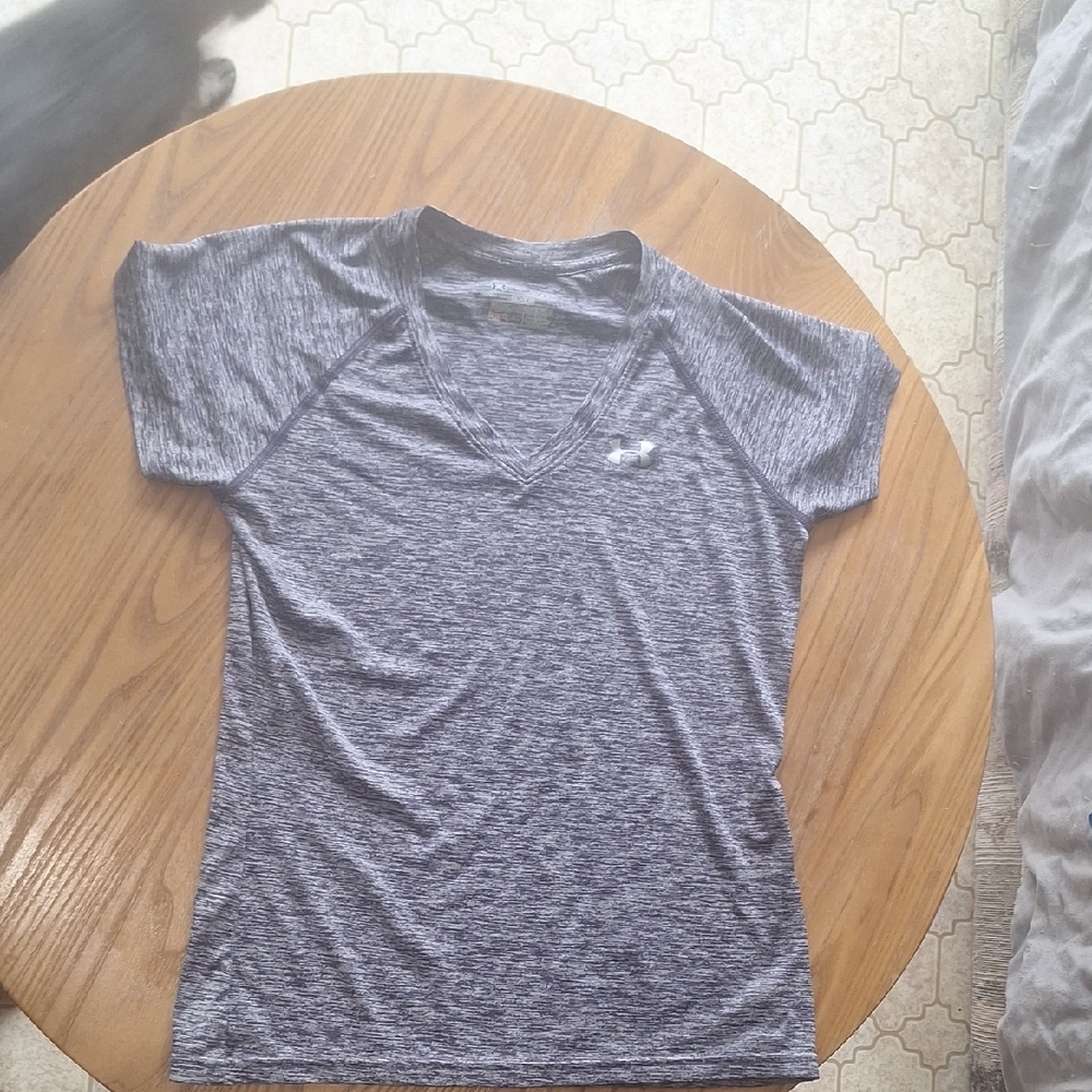 Under Armour Heathered Gray V-Neck Tee